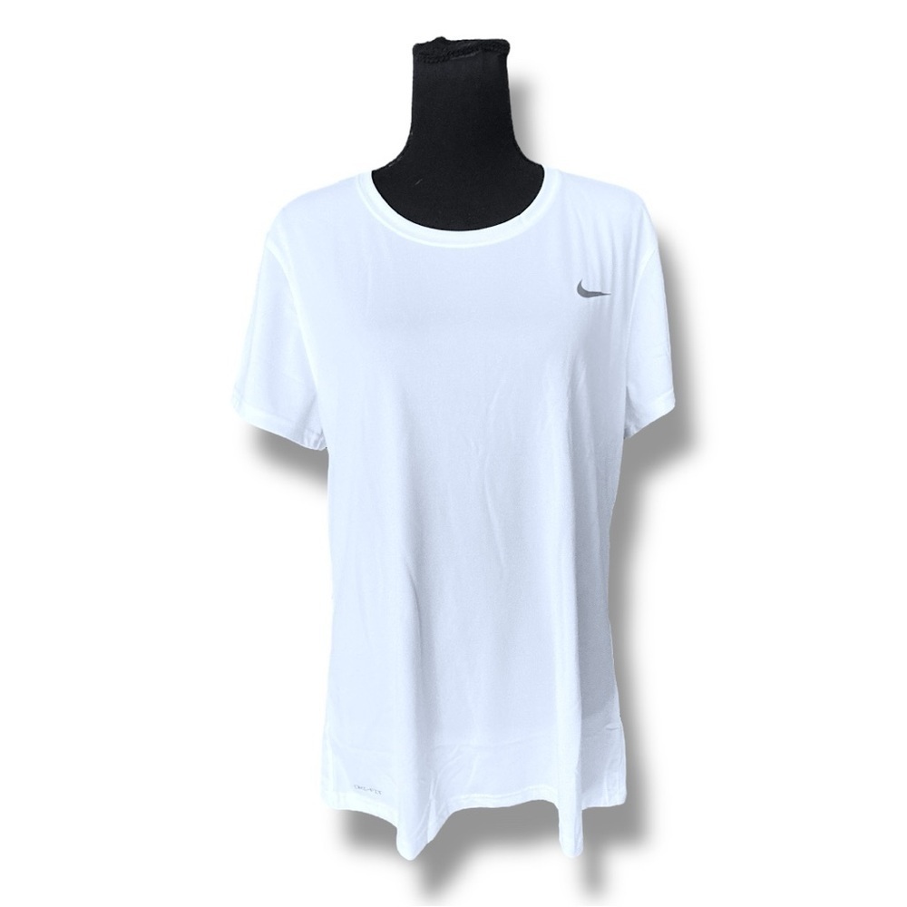 NIKE Signature White Tee Short Sleeve Size Large Athleisure 100% Polyester NWT